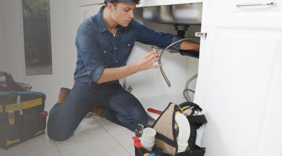 Emergency Leak Repair in Saint Hedwig, TX